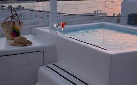 Ammos Luxury Rooms & Home